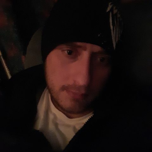 Meet your Posher, Kenneth - Picture 1 of 1